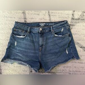 Denizen Levi’s High Rise Shortie